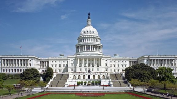 کنگره آمریکا با هدف جلوگیری از تعطیلی دولت فدرال، با تمدید بودجه دولت موافقت کرد