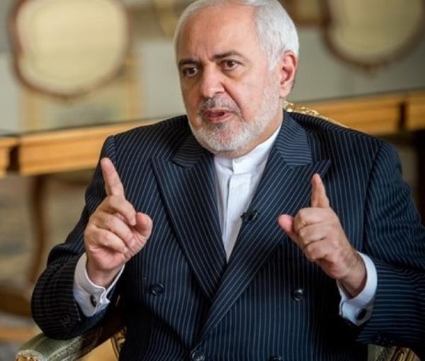 ردود فعل واسعة على تصريحات ظريف.. إعلام خامنئي يهاجمه وروحاني يدعمه