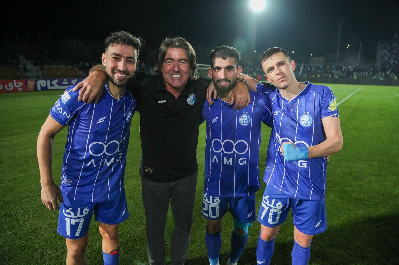 غیر از اندونگ، ساپینتو و بازیکنان خارجی استقلال هم مجوز کار ندارند