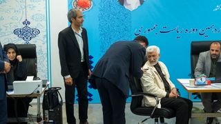 Iran Candidates Criticized for Unrealistic Promises, False Claims