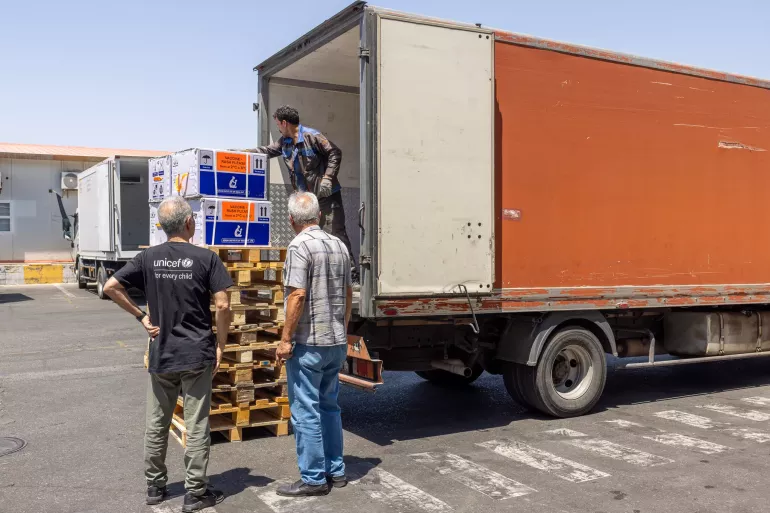 یونیسف واکسن‌های حیاتی برای ۱.۵ میلیون کودک را وارد ایران کرد