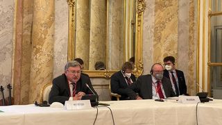 Iranians Wary Of Russia’s Proactive Role In Nuclear Talks