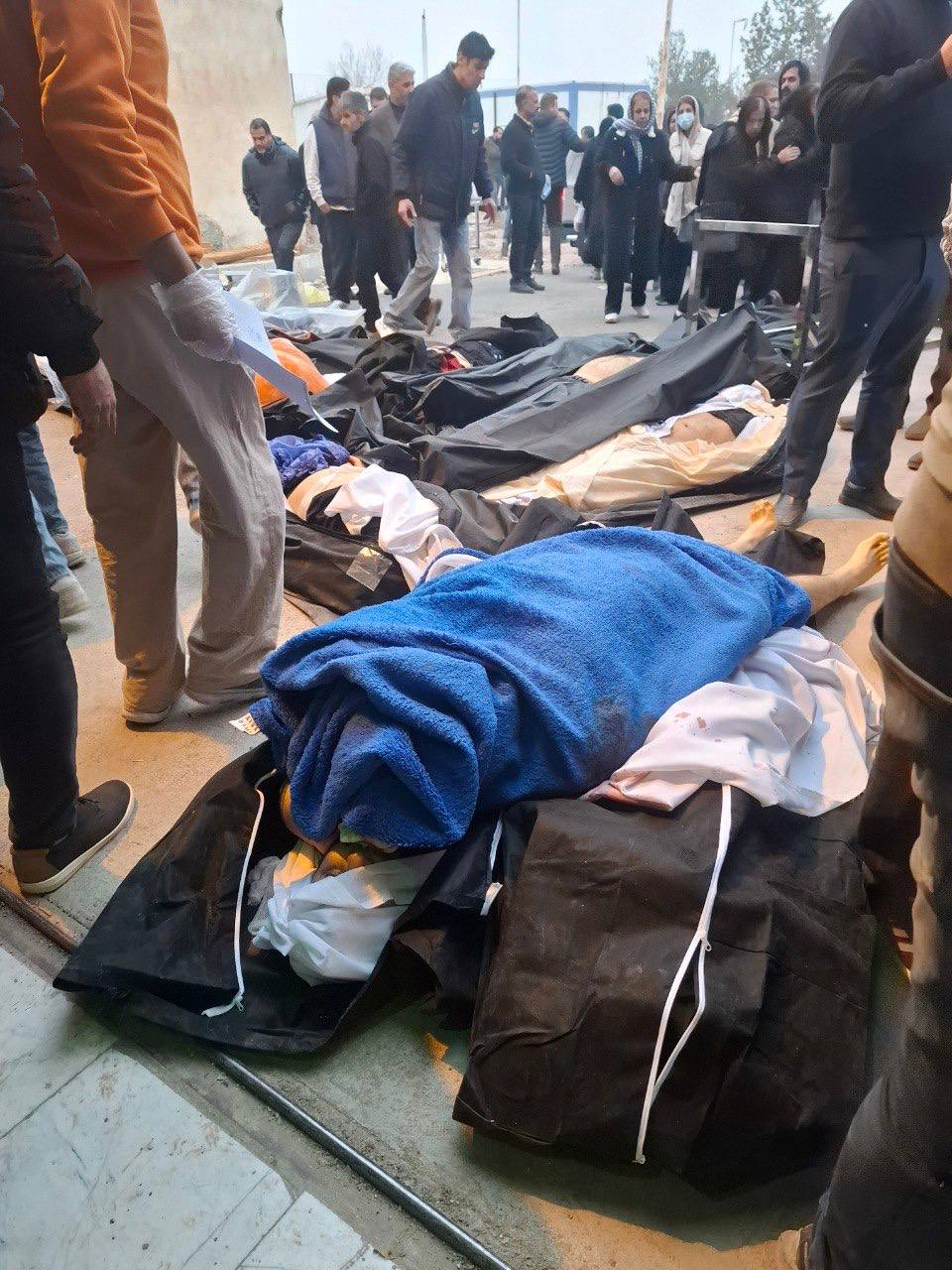 پیام مخاطب: حکومت مشغول نیمه شعبان، اما شهر غم‌زده است