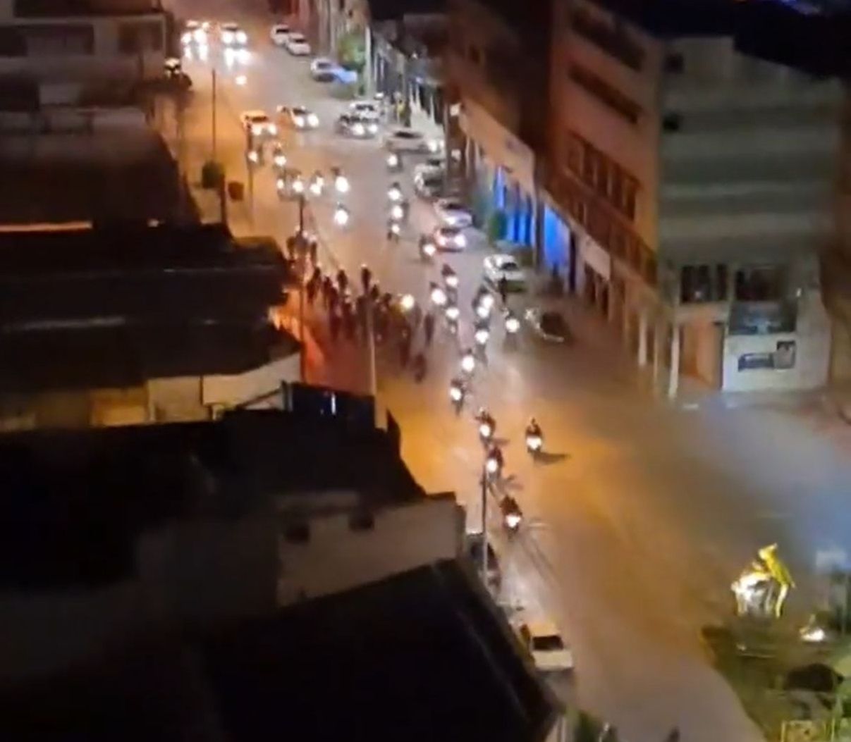 بازداشت‌های گسترده، اختلال در اینترنت و حضور سنگین امنیتی؛ حکومت نظامی در آبادان