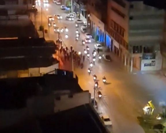 بازداشتهای گسترده، اختلال در اینترنت و حضور سنگین امنیتی؛ حکومت نظامی در آبادان