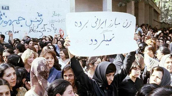 شورای هماهنگی تشکلهای صنفی فرهنگیان: رهایی جامعه بدون آزادی و رهایی زنان ممکن نیست