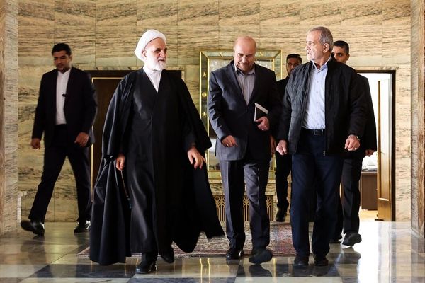 "واشنطن بوست": النظام الإيراني نموذج صارخ لـ "الفشل في إدارة الاقتصاد"