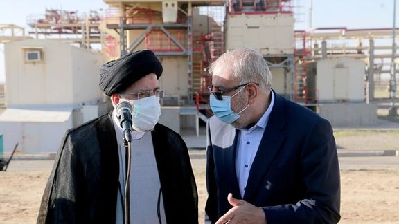 President Ebrahim Raisi and oil minister Javad Owji. March 31, 2022
