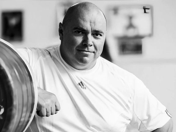 آندری چمرکین، قهرمان افسانهای وزنهبرداری روسیه و رقیب حسین رضازاده درگذشت