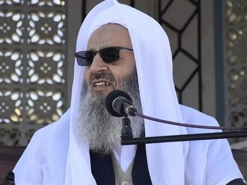 خطيب أهل السُّنة في إيران يدعو مرشحي الرئاسة لتقديم حلول حقيقية للمشاكل والقضاء على الفساد