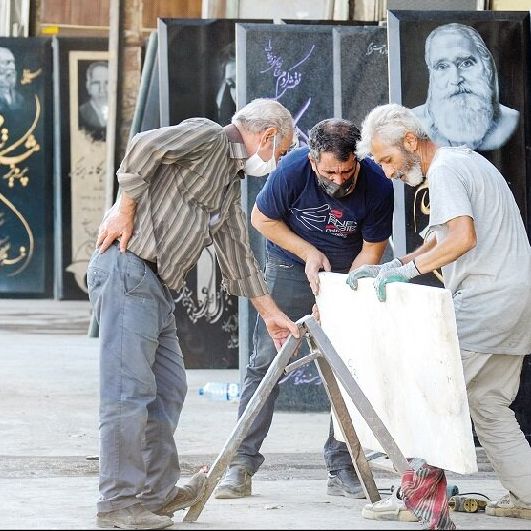 گزارش همشهری از دزدیدن سنگقبرهای بهشت زهرا و فروش دوباره به نصف قیمت