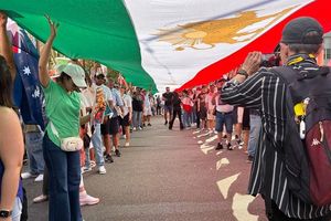 Iran warns it will seize assets of overseas Iranians working against state