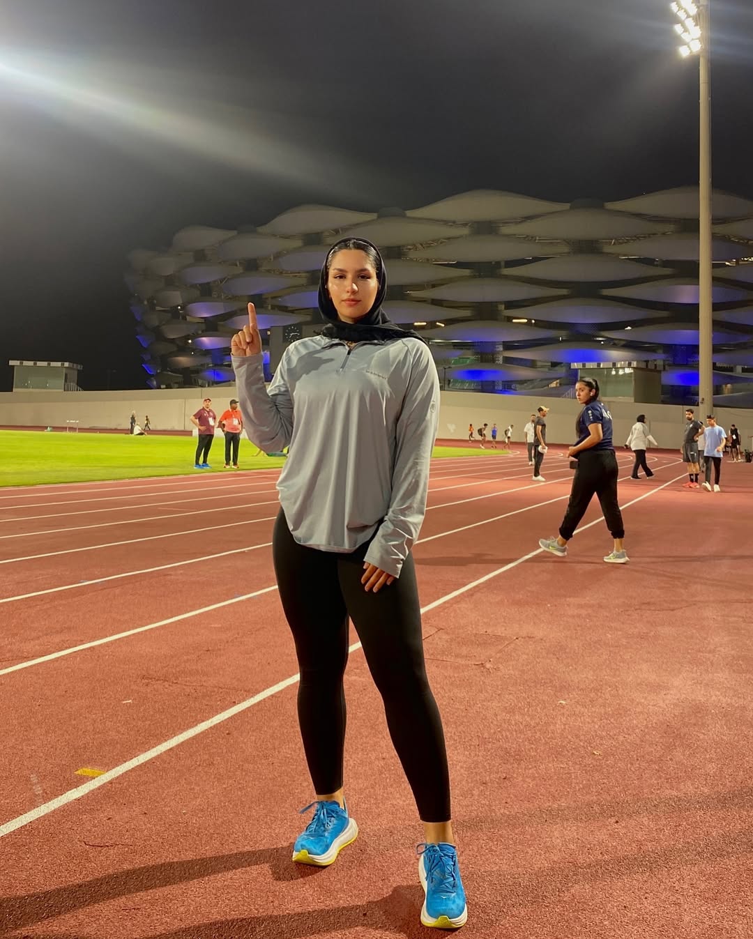 مهلا محروقی، در اعتراض به جنایت جمهوری اسلامی، از تیم ملی دوومیدانی کناره‌گیری کرد