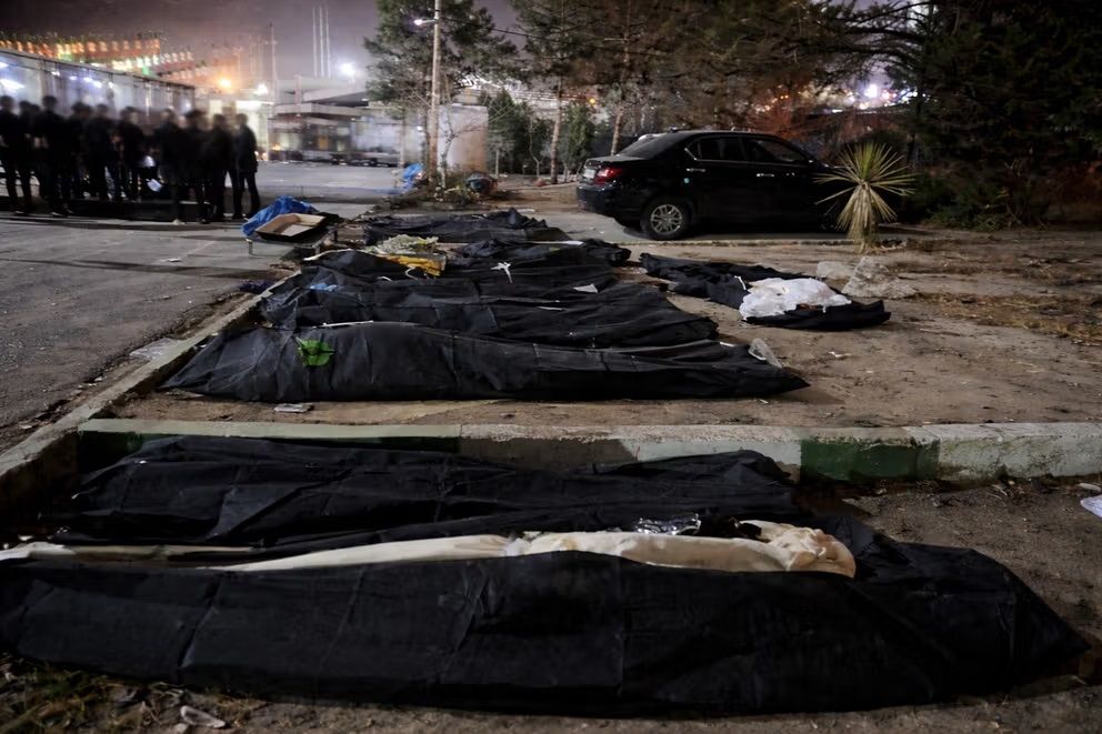 مفوّض حقوق الإنسان بالأمم المتحدة: مقتل مئات الإيرانيين عمدًا برصاص في الرأس والصدر