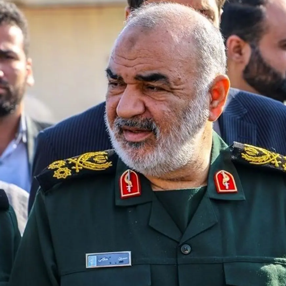 سلامی، فرمانده کل سپاه: حوادث سال ۱۴۰۱ خیلی به اعتبار و اقتدار سیاسی نظام لطمه زد