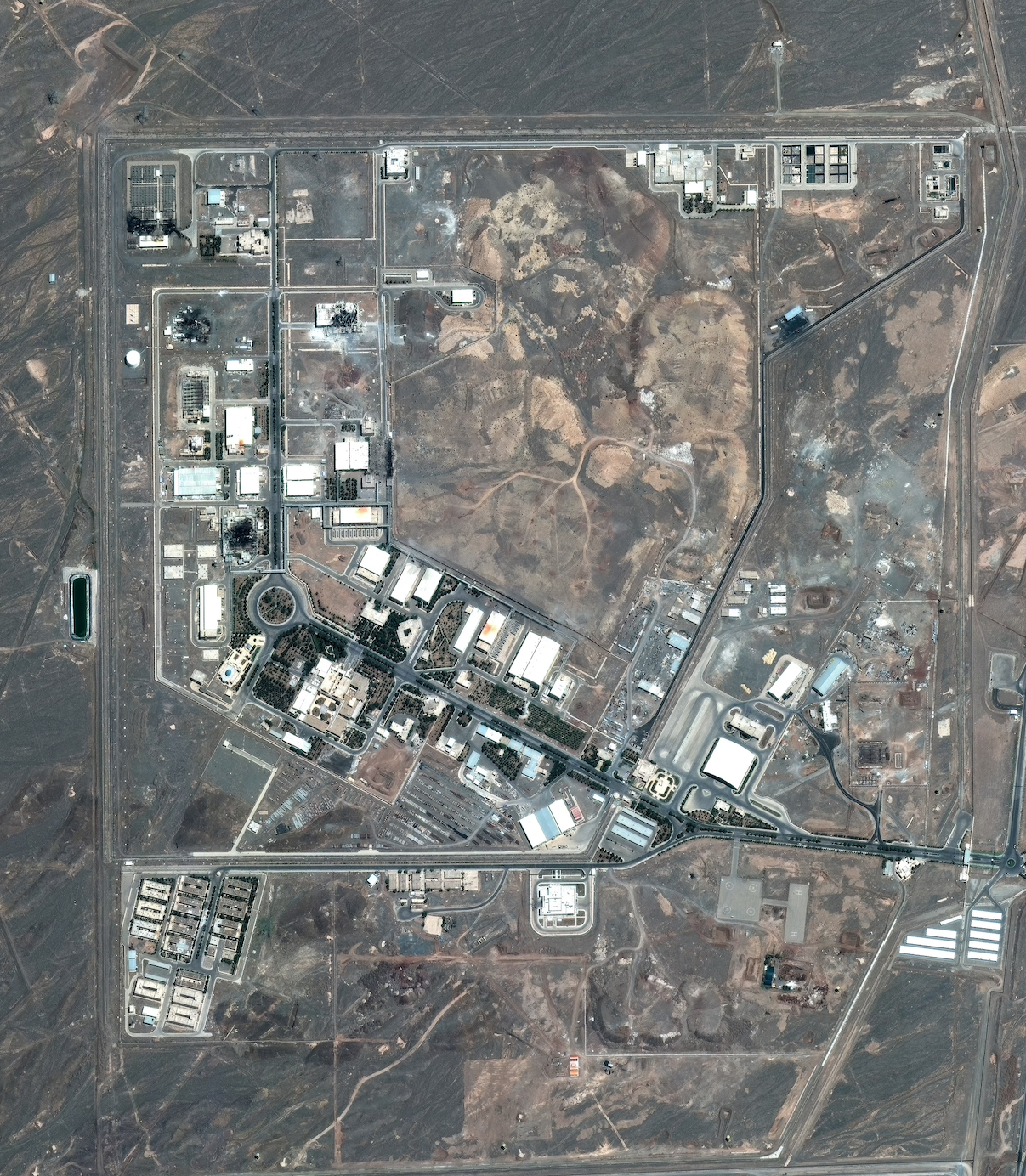 نیویورک تایمز: سرنوشت اورانیوم غنی‌شده ایران پس از حمله آمریکا، همچنان مبهم است