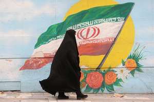 چگونه ایدئولوژی زنستیز جمهوری اسلامی، مردان را به خشونت علیه زنان تشویق میکند؟