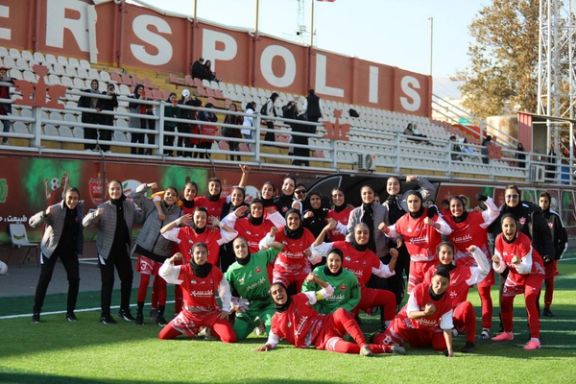 پرسپولیس ۰ - ۱ فولاد؛ صعود تیم فوتبال زنان پرسپولیس و فرا ایساتیس به لیگ برتر