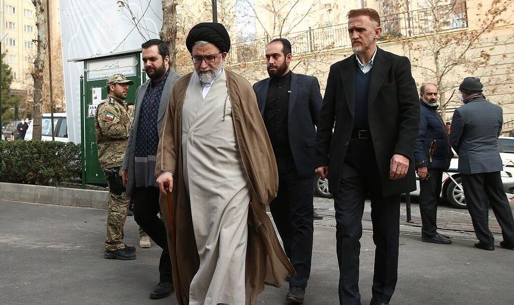 Iranian Intelligence Warns: Presidential Candidates Under Surveillance