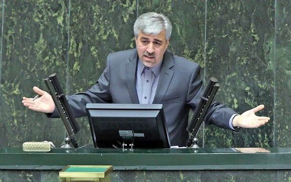 ادعای وزیر ورزش؛ وزیر راه قطر برای میزبانی کیش و قشم به ایران میآید