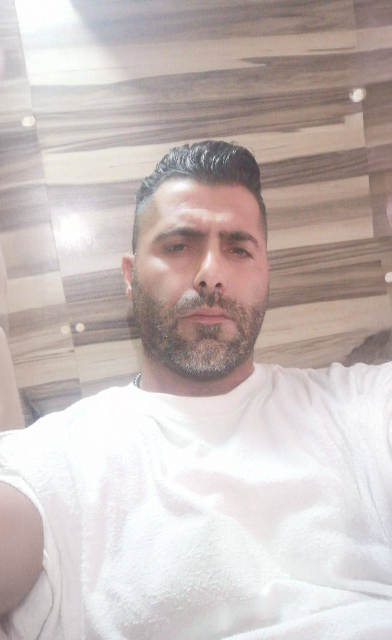 عامل إيراني يواجه حكم الإعدام بسبب تفجير "فرقعة صوتية"