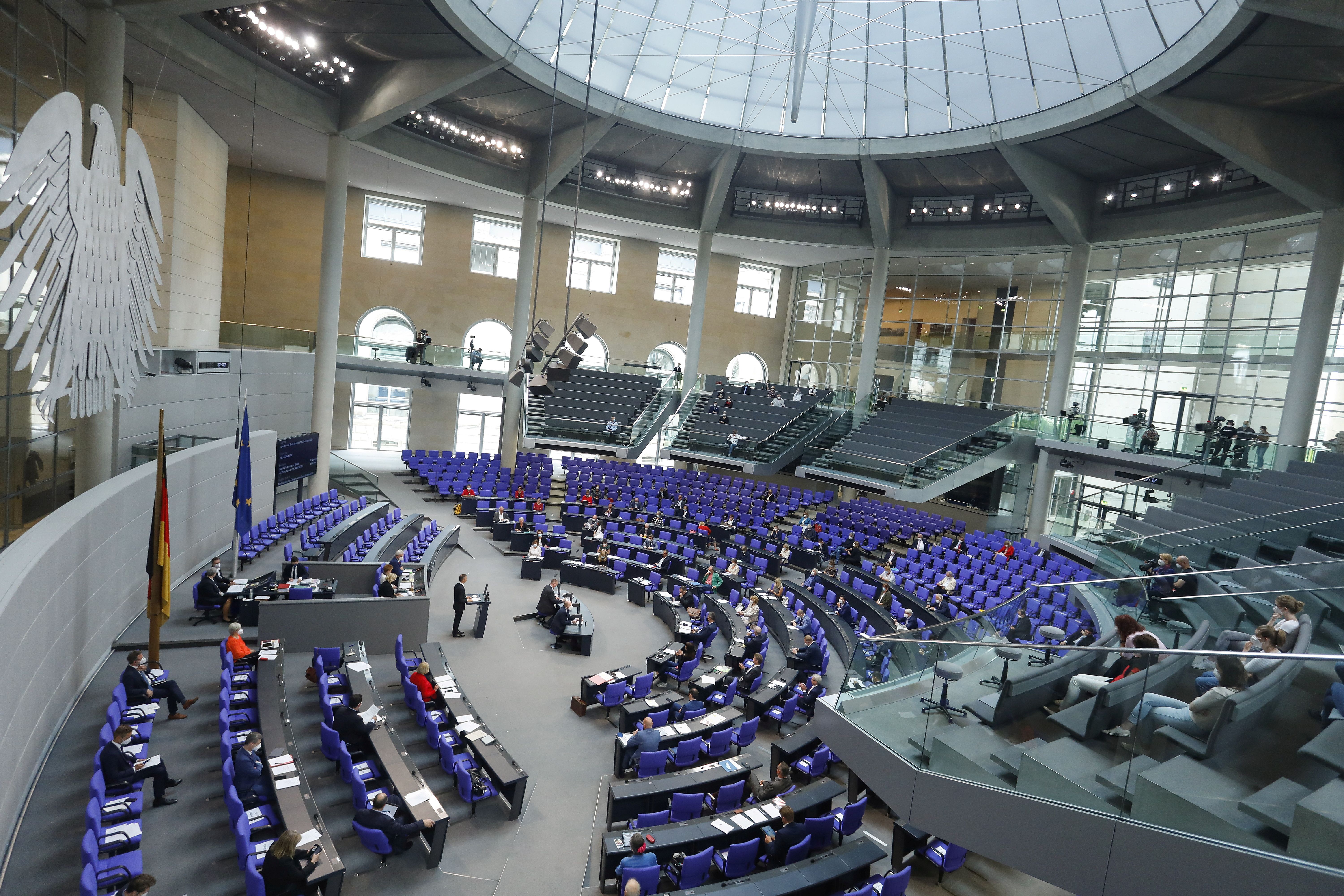 43 برلمانياً ألمانياً يدعون إلى إدراج الحرس الثوري الإيراني في قائمة الجماعات الإرهابية