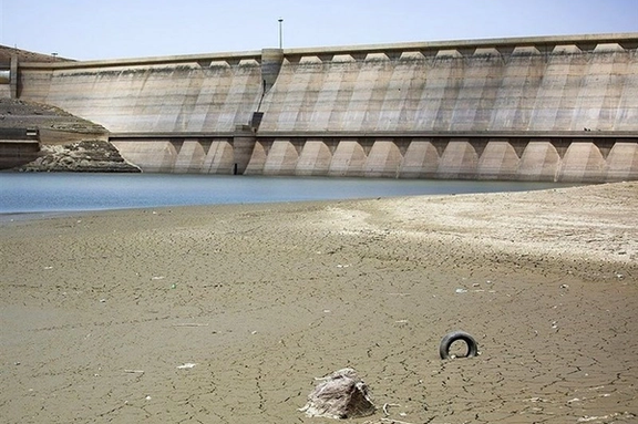 مدیرعامل شرکت آب و فاضلاب تهران: ذخیره سدها در کمترین میزان خود در ۶۰ سال گذشته قرار دارد