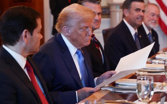 نتانیاهو نامهای درباره پیشنهاد اعطای جایزه نوبل صلح به ترامپ تحویل داد