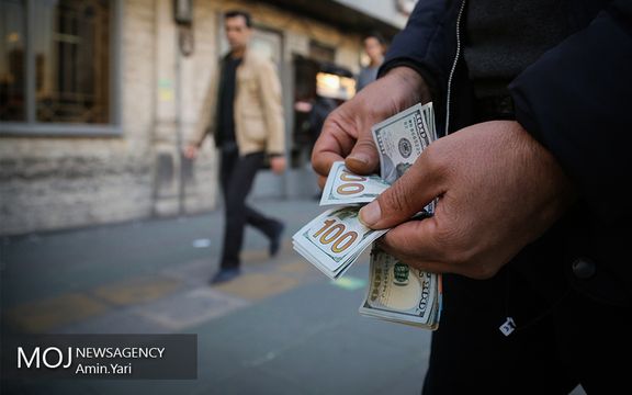 بازگشت دلار به کانال ۲۵ هزار تومان، سکه در مرز ۱۱ میلیون
