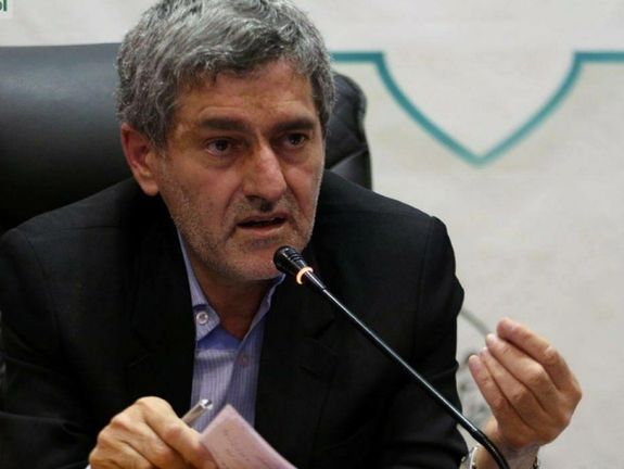 استاندار فارس: برای اجرای دستور خامنهای در صددیم زنان کارمند متاهل ساعت ۱۲ به خانه بروند