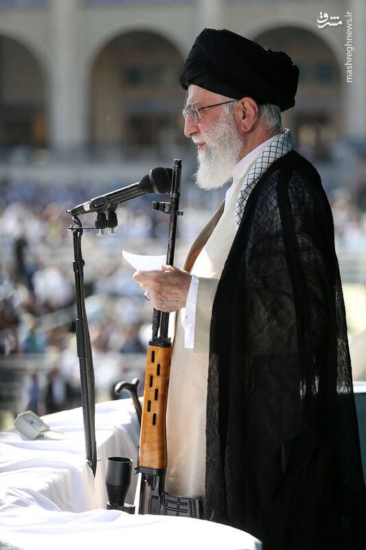 نیوزویک: سخنان خامنه‌ای نشان‌دهنده تمایل به حفظ موضع سخت‌گیرانه است