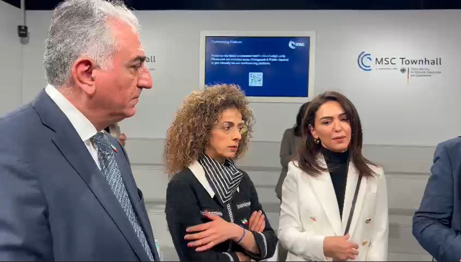 خیزش انقلابی علیه جمهوری اسلامی؛ مسائلی هستند که بیش از رهبری جنبش اهمیت دارند