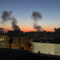 از میان دود، تاریکی، روزمرگی؛ روایتهای شهروندان از جنگ در ایران