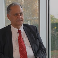 نماینده ایرانیتبار پارلمان آلمان: بابت مشارکت در انقلاب ۵۷ از نسل جوان عذرخواهی میکنم