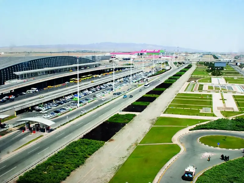 رغم حظر شركات طيران إيرانية.. الصين تستثمر في تطوير مطار طهران بمشاركة الحرس الثوري