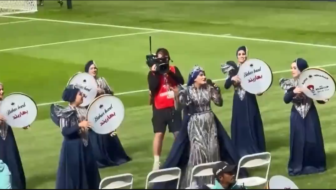 رقص و آواز زنان ایرانی در قطر؛ روزنامه شرق: بی‌اطلاع دولت چگونه آنجا بودند؟