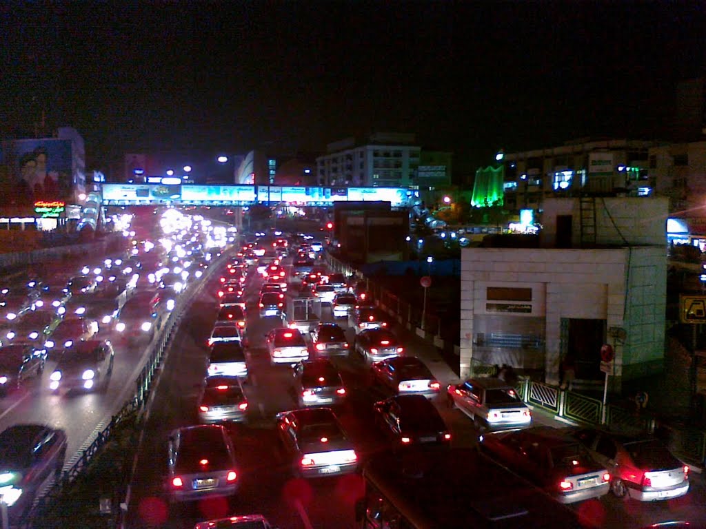 نیروی انتظامی تیراندازی در مرکز تهران را تکذیب کرد؛ نورافشانی سالروز آزادسازی خرمشهر بود