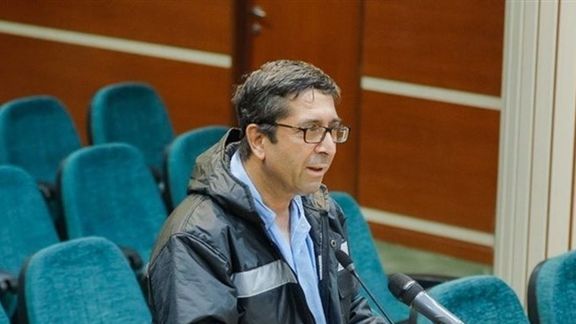 سجين سياسي إيراني يطالب خامنئي بالتنحي وطلب الصفح من الشعب