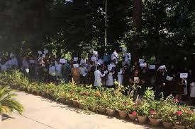 پرستاران و فروپاشی نظام سلامت