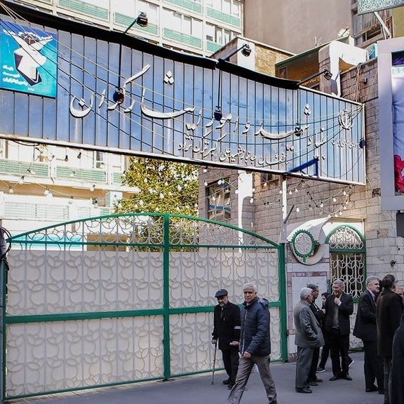 رییس بنیاد شهید: بنیاد شهید از طریق مناطق آزاد ۵ هزار خودرو برای «جانبازان» وارد میکند