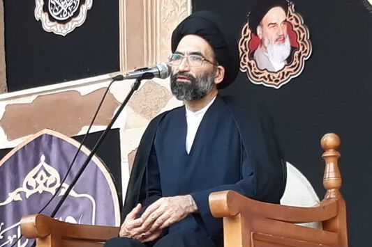 نماینده خامنهای در کاشان: آسیب زدن به جمهوری اسلامی گناه اجتماعی است