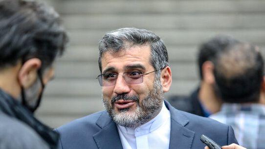وزیر ارشاد: موافقیم آمریکا روند ممانعت از حضور فرزندان مقامات ایرانی را ادامه دهد