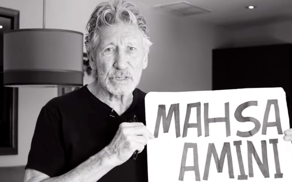 راجر واترز، خواننده سرشناس بریتانیایی، خطاب به خامنهای: آیتالله این بچهها را ول کن