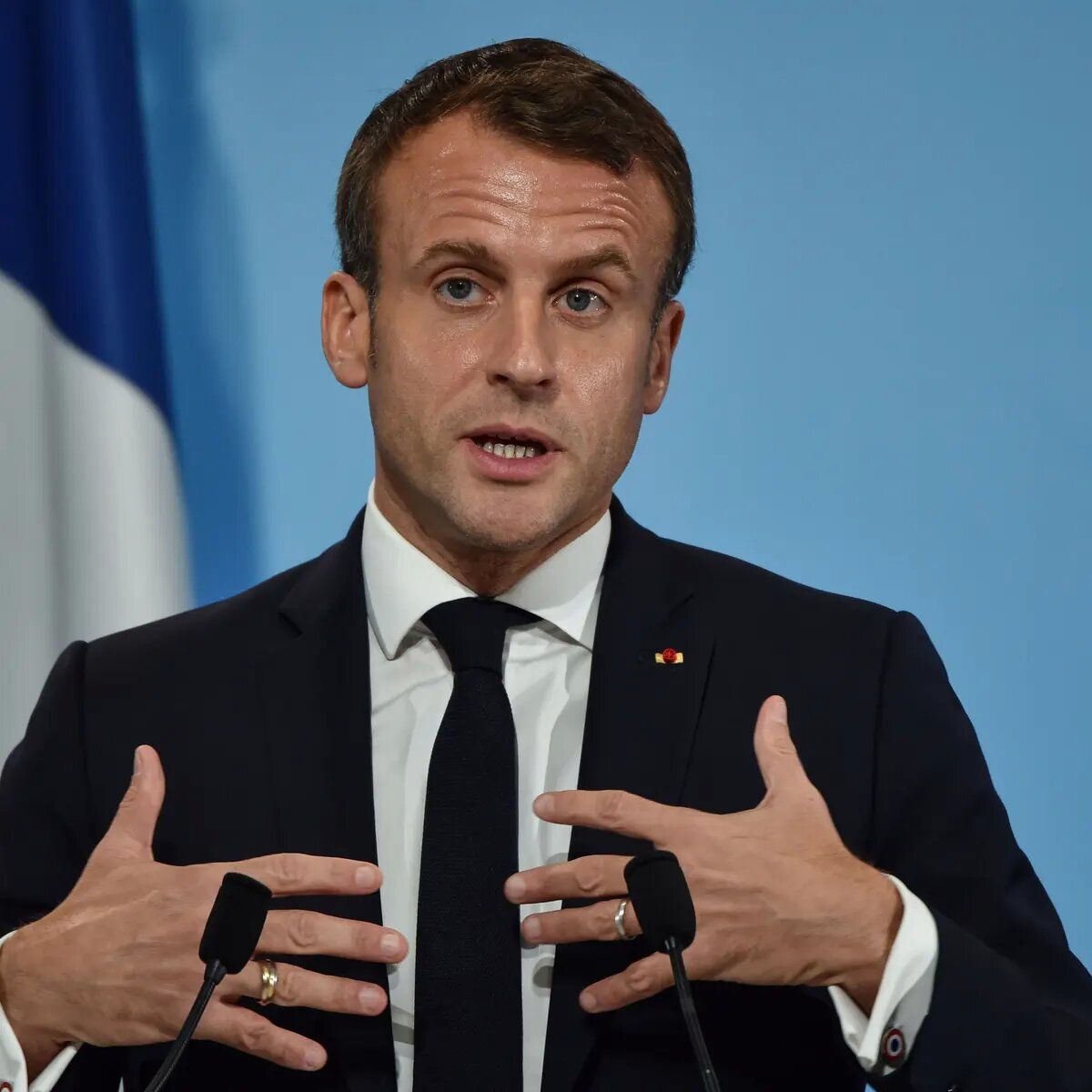 ماكرون يدين احتجاز طهران رعايا فرنسيين.. ويؤكد: النظام الإيراني "يكذب كثيرًا"