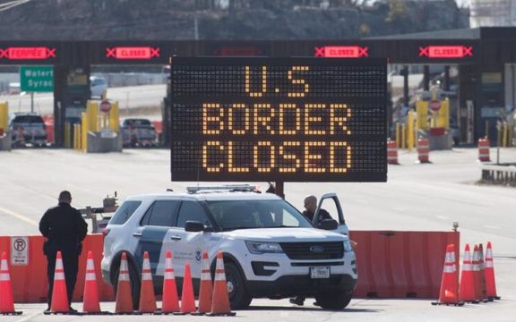 آمریکا محدودیتهای مسافرت زمینی به کانادا و مکزیک را یک ماه دیگر تمدید کرد