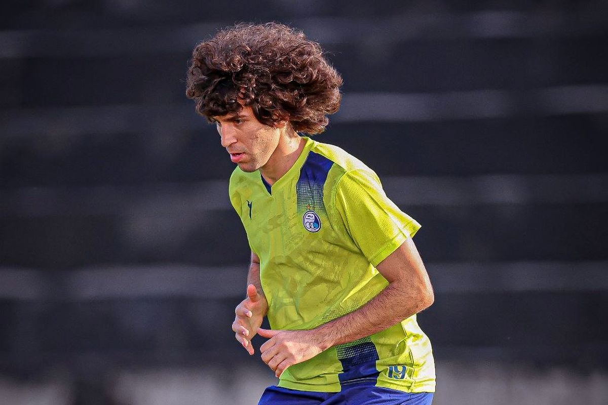 «من نبودم»؛ واکنش معاون استقلال به تنظیم لایحه دفاعی در پرونده منتظر محمد با چت‌جی‌پی‌تی