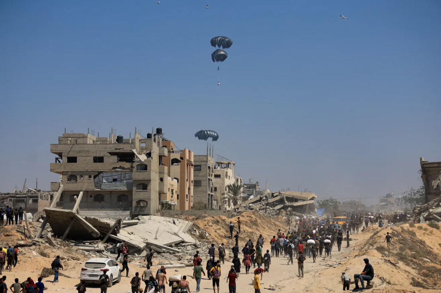 احتمال پایان گرسنگی در غزه؛ حملات روزی ۱۰ ساعت متوقف و مسیرهای جدید کمک‌رسانی ایجاد می‌شود