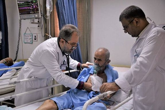 عضو کانون بازنشستگان: سالمندان برای ادامه درمان، خانه و دارایی خود را میفروشند