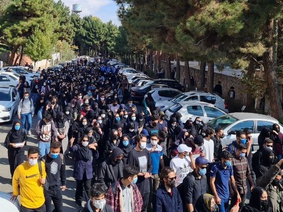 موجة جديدة من الاحتجاجات في جامعات إيران بسبب منع الطلاب المحتجين من الدخول