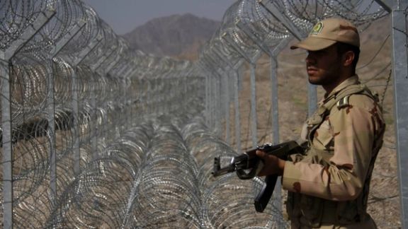 A serviceman standing guard at the Iran-Pakistan border